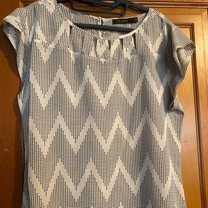 The Limited short sleeve blouse, cream & black geometric, size medium